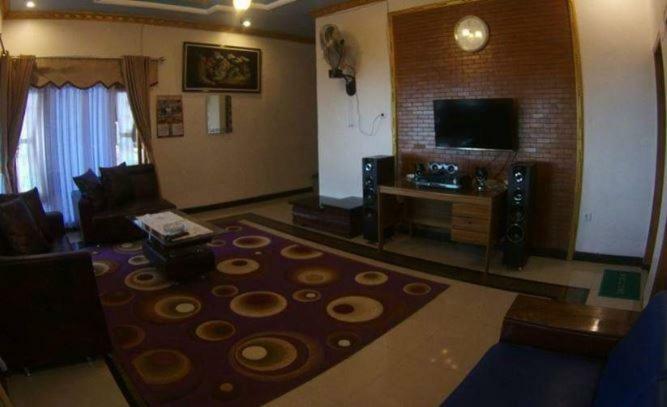 Villa Maryland Prigen Extérieur photo